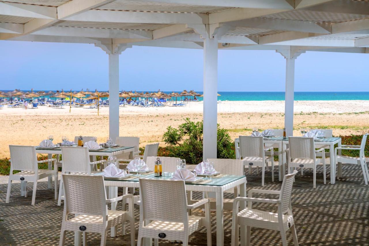 Отель The Mirage & 5*